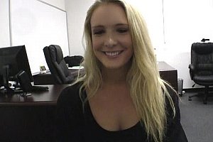 欧美男子与狗乱伦大杂烩视频